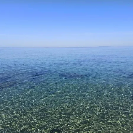 Sea View With Large Terrace דירה קאסטלסארדו