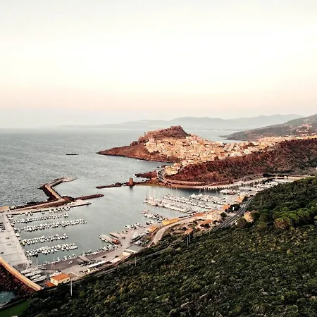 דירה Sea View With Large Terrace קאסטלסארדו